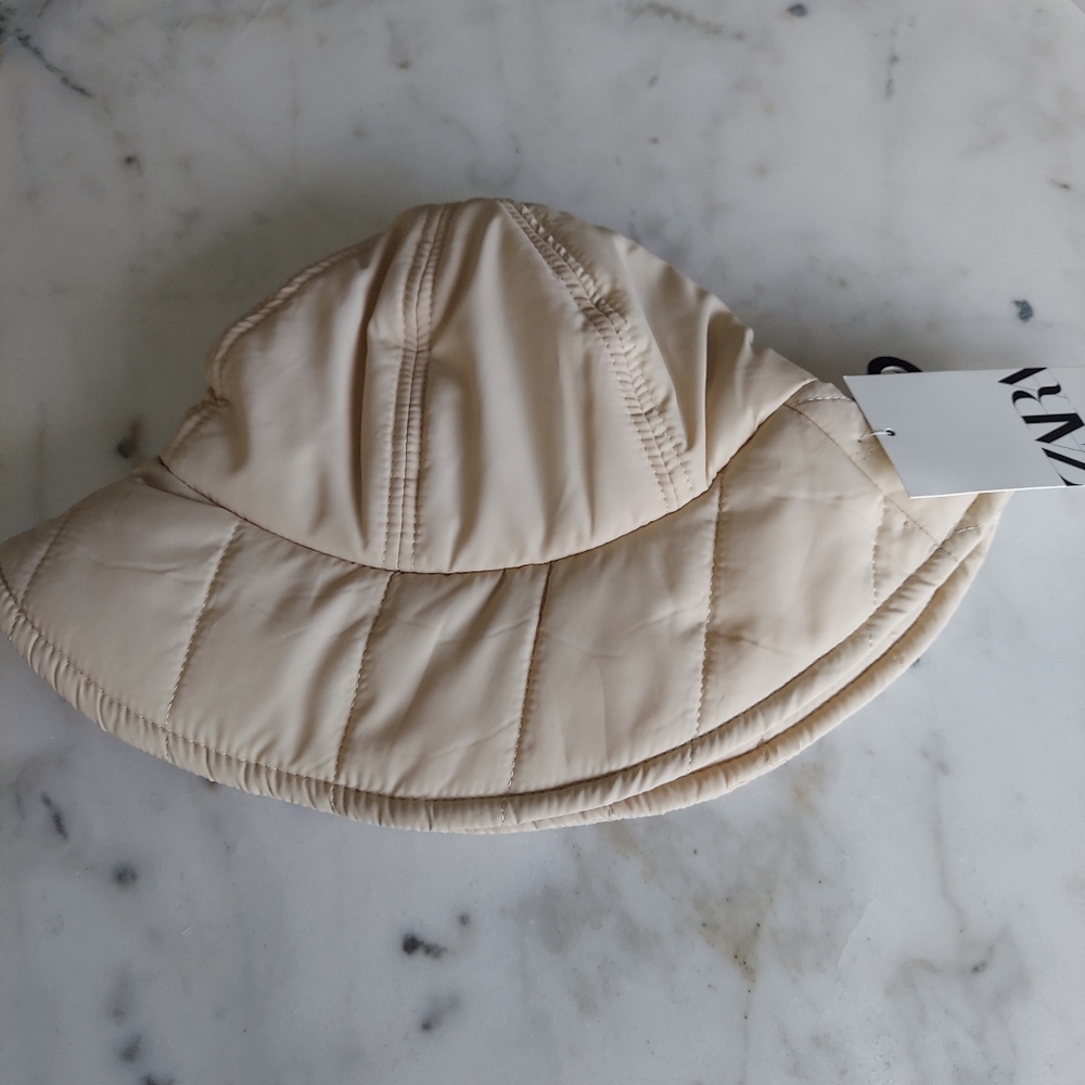 NWT Zara (For Misty Days) Hat